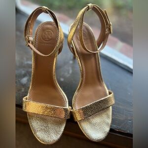 Tori Burch 6.5 Gold Elana Leather Sandal